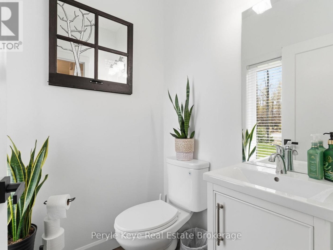 1056 XAVIER STREET, Gravenhurst (Morrison)