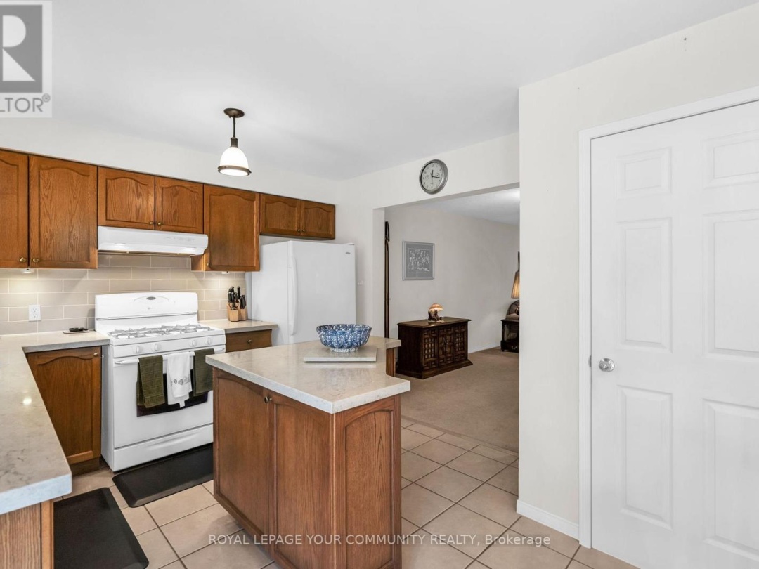 73 ANDERSON CRESCENT NE, Georgian Bay