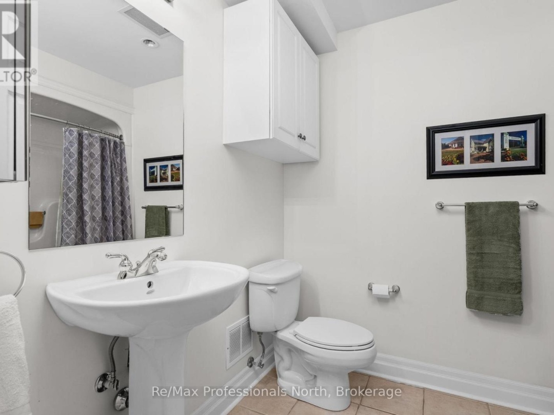 207 - 110 STEAMSHIP BAY ROAD, 