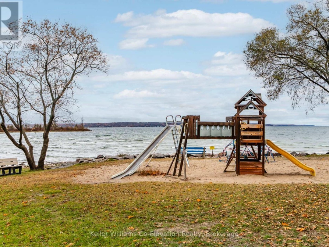 33 GLOUCESTER GROVE, 