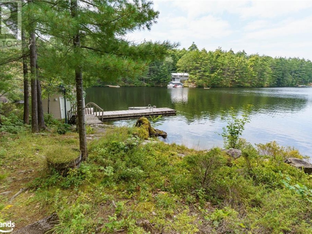 1375 Gull Lake, Gull Lake