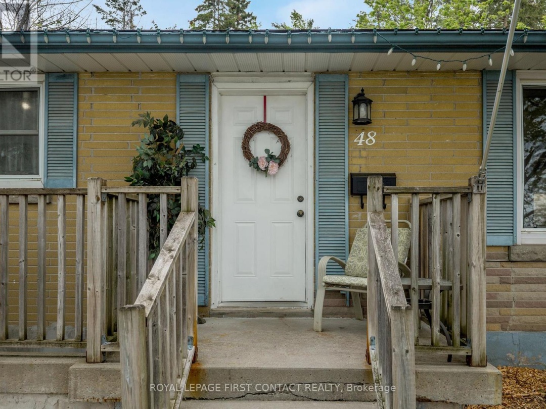 48 BRANT STREET W, 