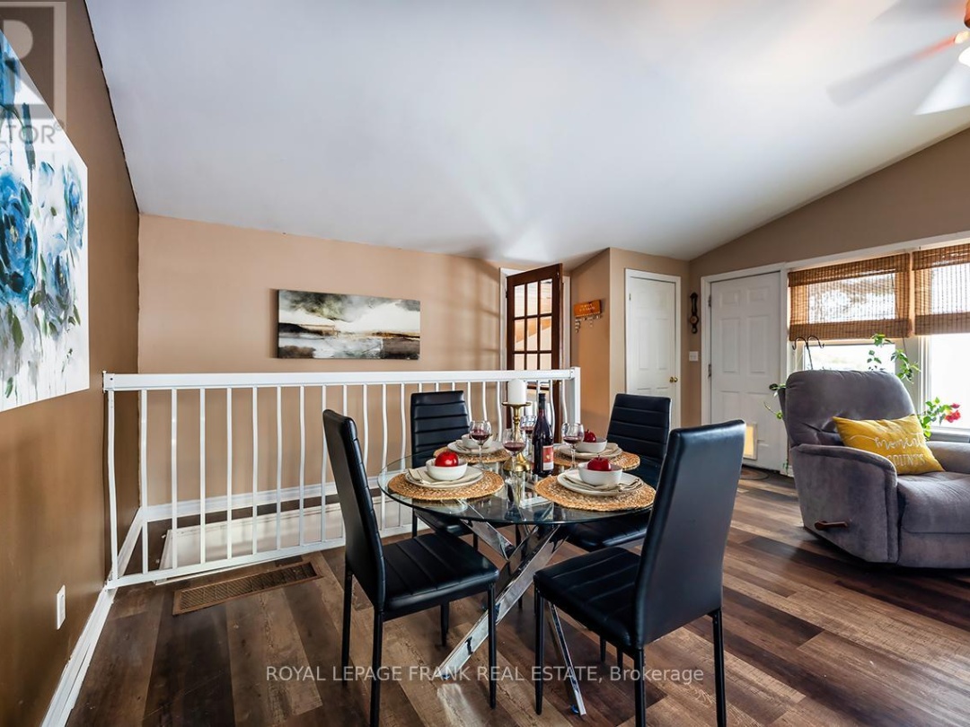 121 Ball Point Road, Scugog Lake