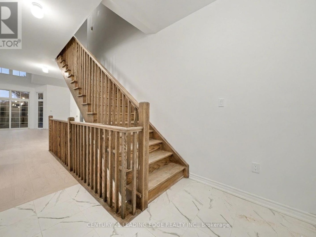 8 TURNBERRY COURT, Bracebridge (Monck (Bracebridge))