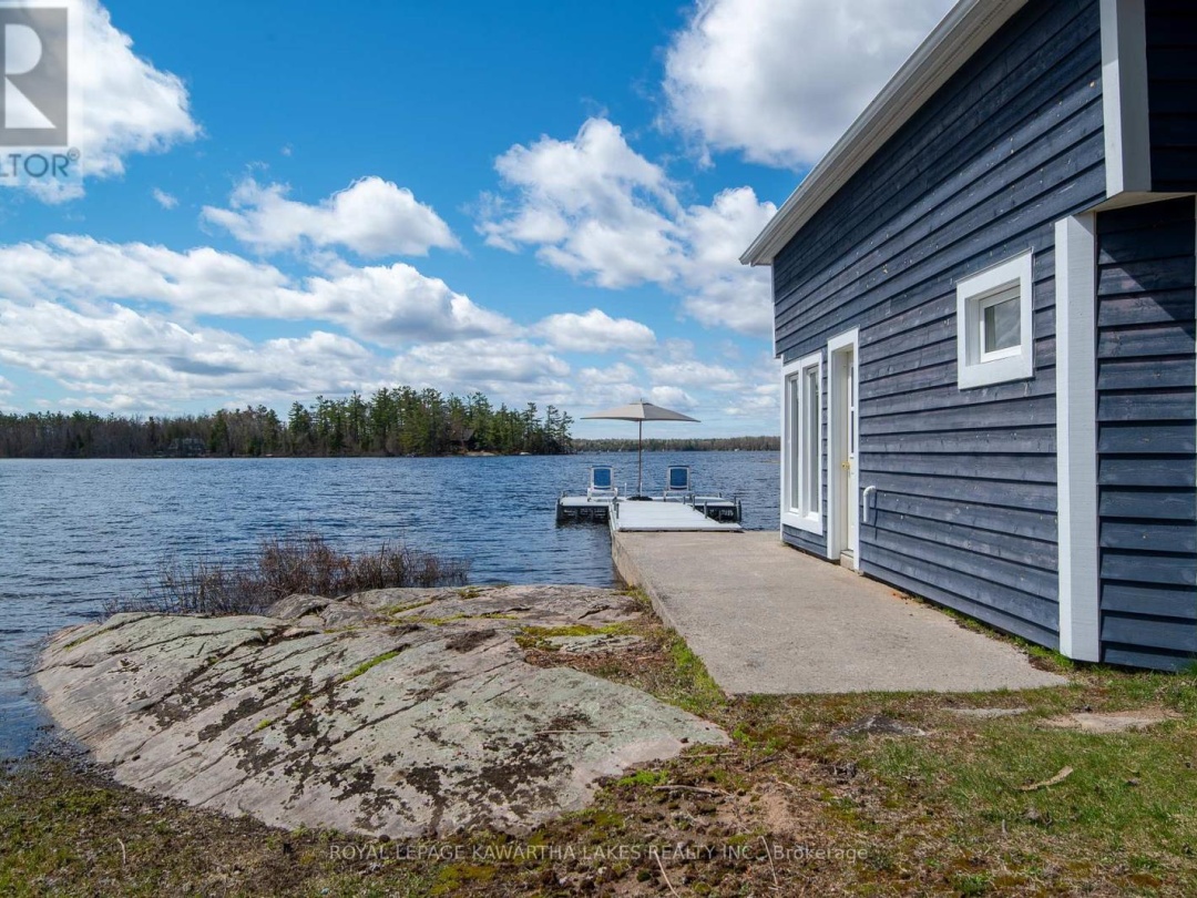 11 WOODWORTH DRIVE, Four Mile Lake