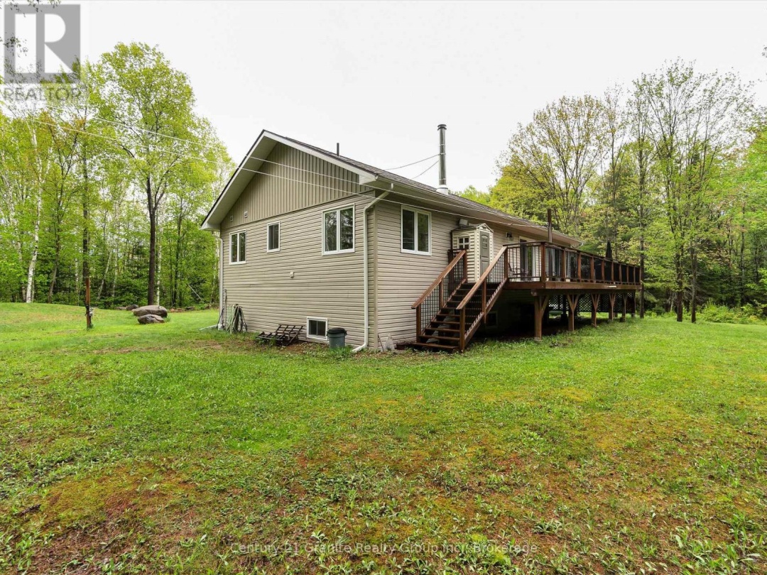 2302 Buckslide Road, Algonquin Highlands (Stanhope)