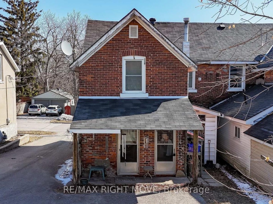 203 CANICE STREET, Orillia