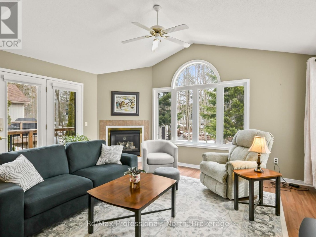 102 PINERIDGE GATE, Gravenhurst (Muskoka (S))