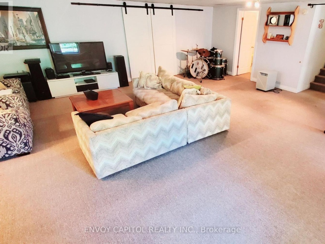 2303 THURSTONIA ROAD, Sturgeon Lake