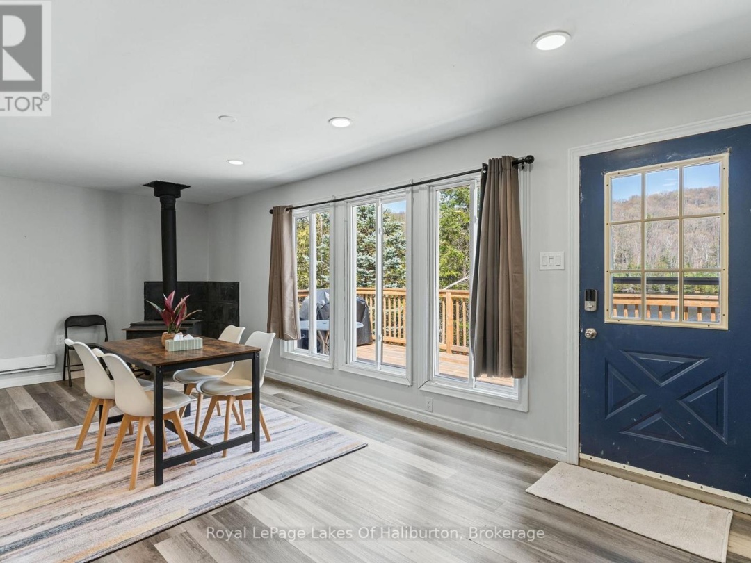 1027 SPENCERS TRAIL, Salerno Lake