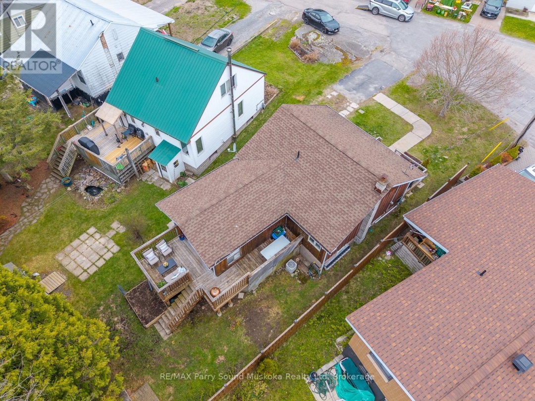 23 HIGHLAND CRESCENT, Parry Sound