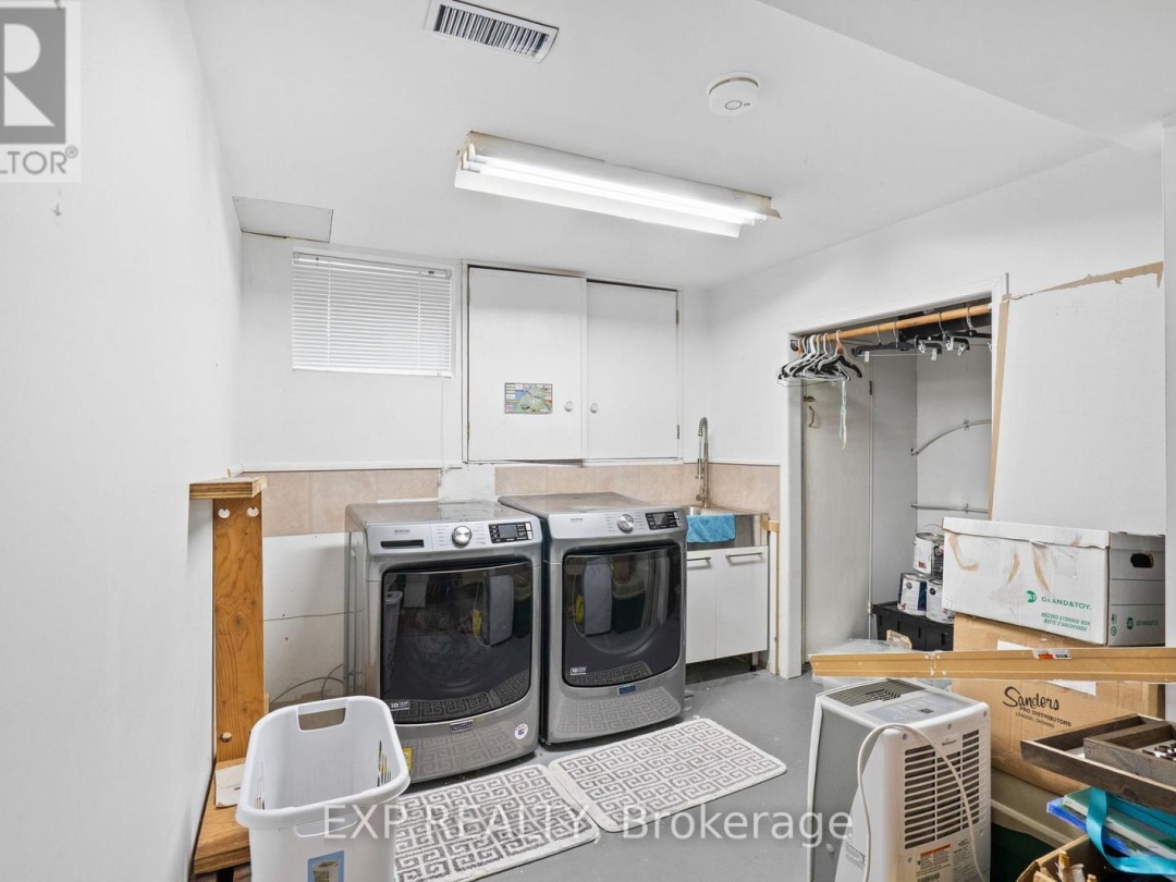 386 MAY STREET, Brock (Beaverton)