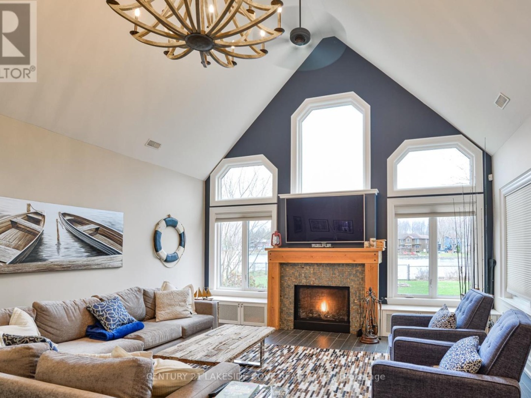 51 Ridge Avenue, Lake Simcoe