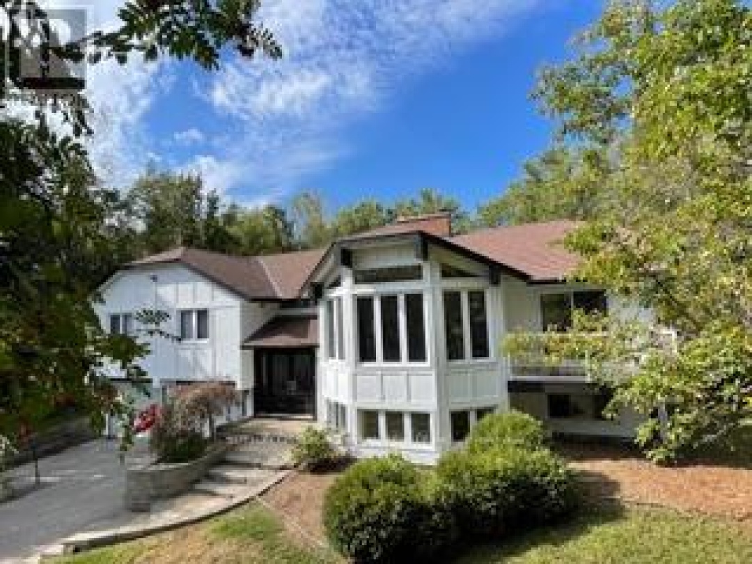 182 BAYSHORE DRIVE, 