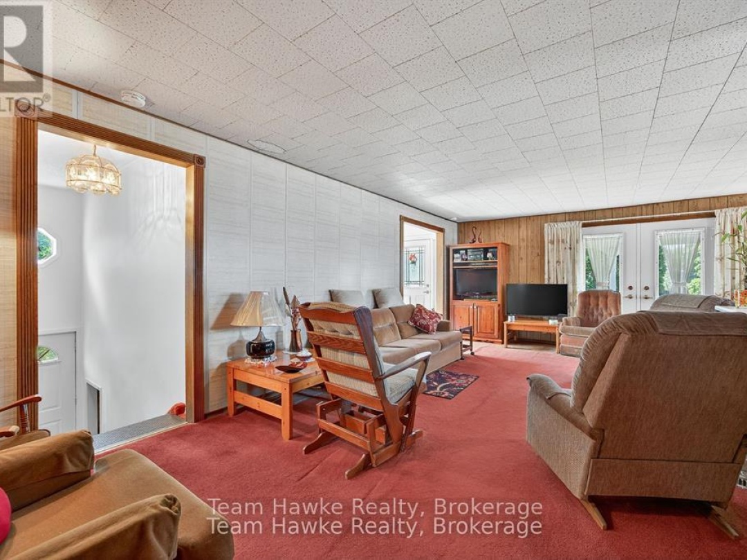 203 WOODLANDS AVENUE, 