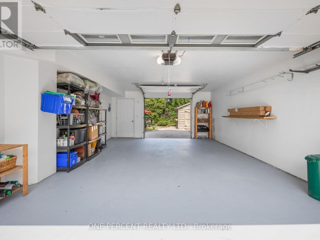 406 PETER STREET N, 