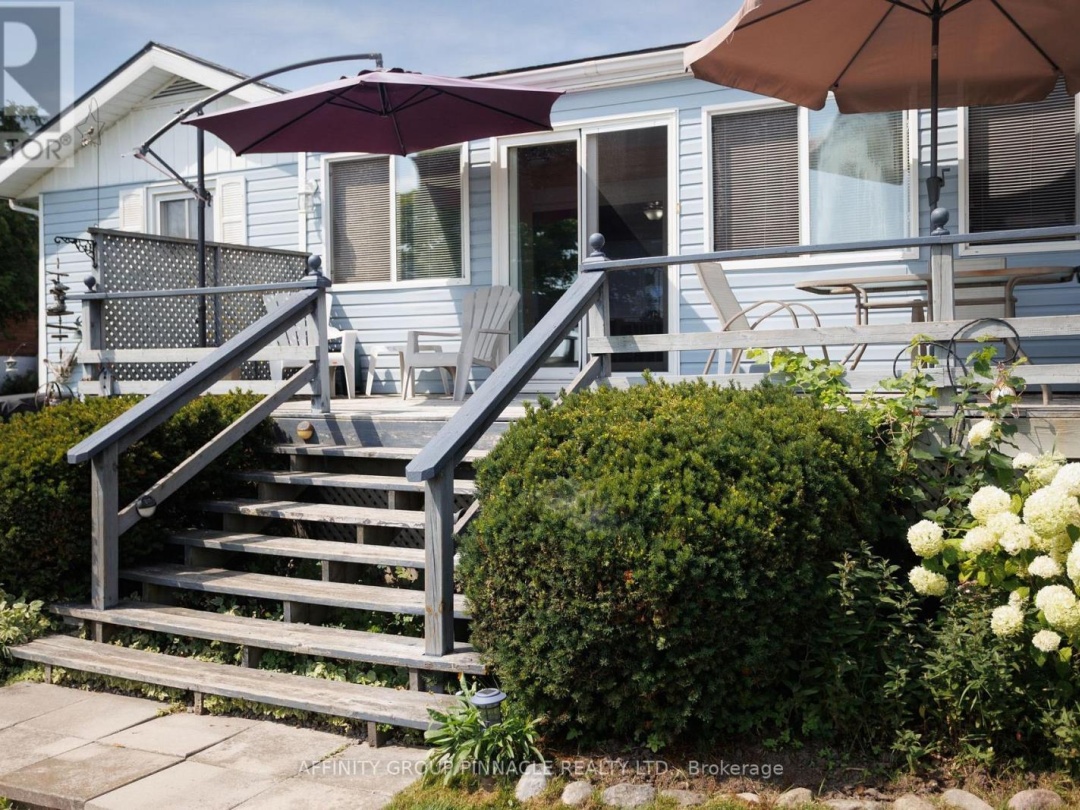 11 LAKEVIEW CRESCENT, 