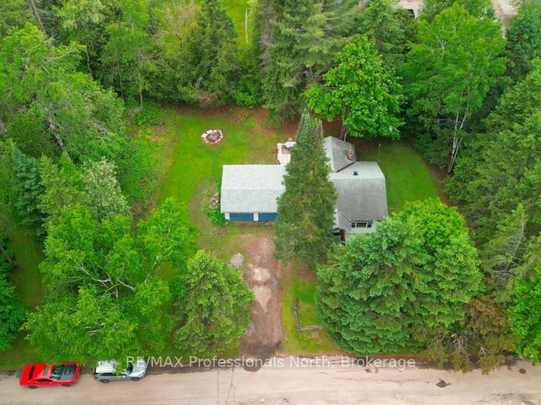 7 STOUFFER STREET, Minden Hills (Minden)