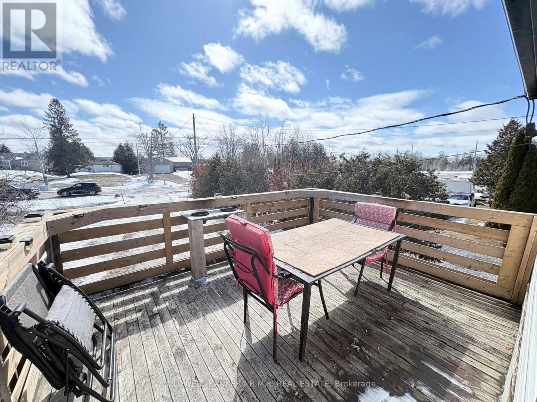 268 MCGUIRE BEACH ROAD, Canal Lake