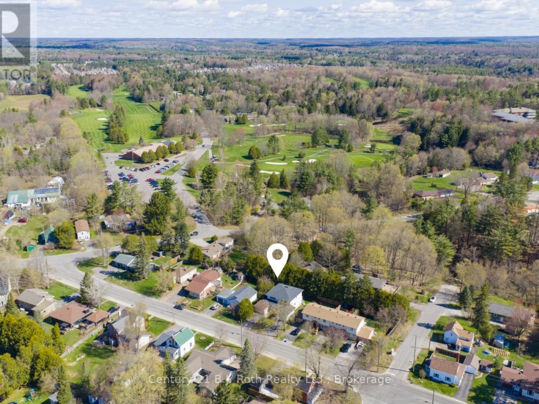 275 HIRAM STREET, Bracebridge (Macaulay)