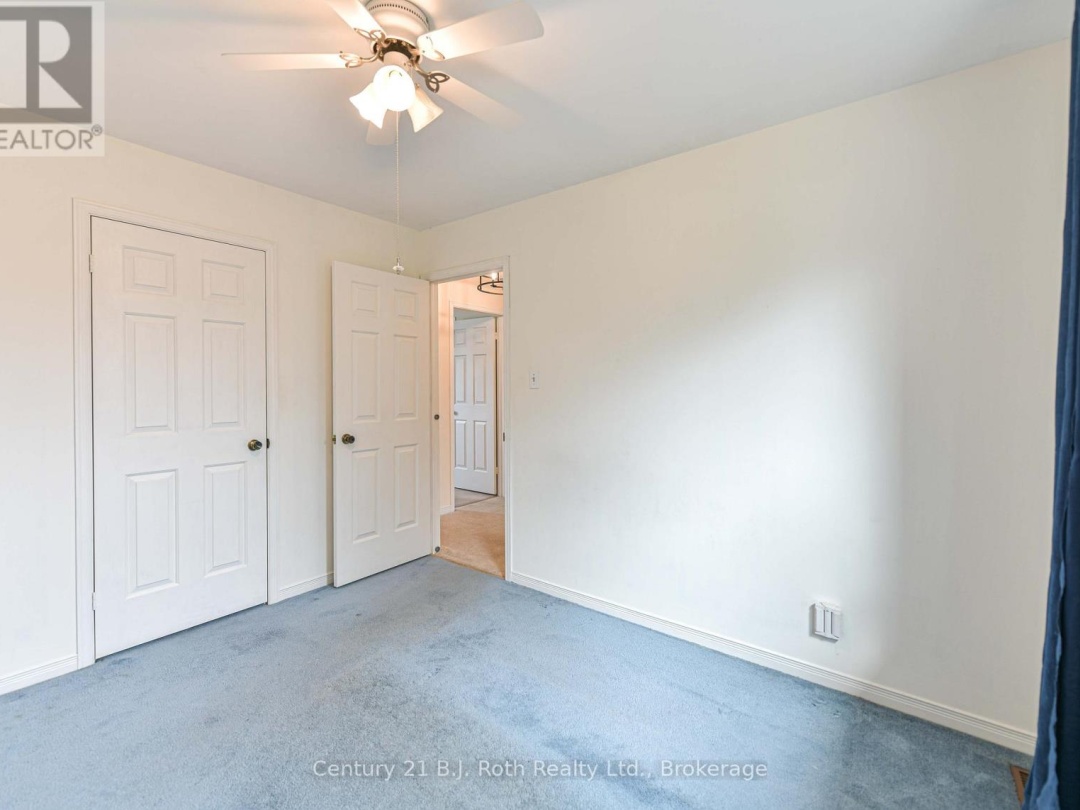 8 CARMICHAEL COURT, Orillia