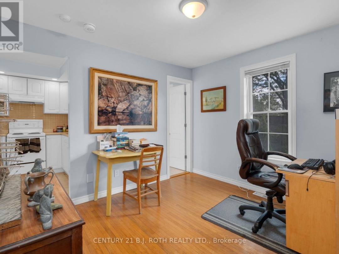 165 PARKVIEW AVENUE, 
