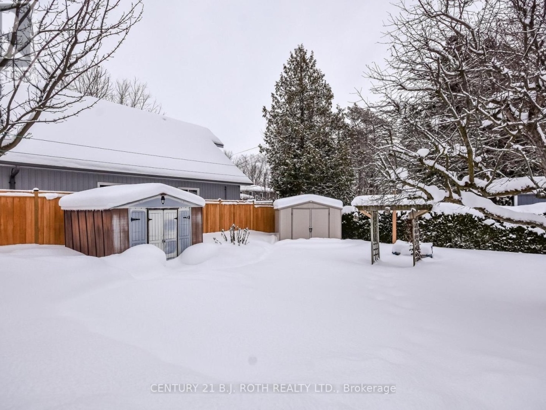 51 Fittons Road W, Orillia