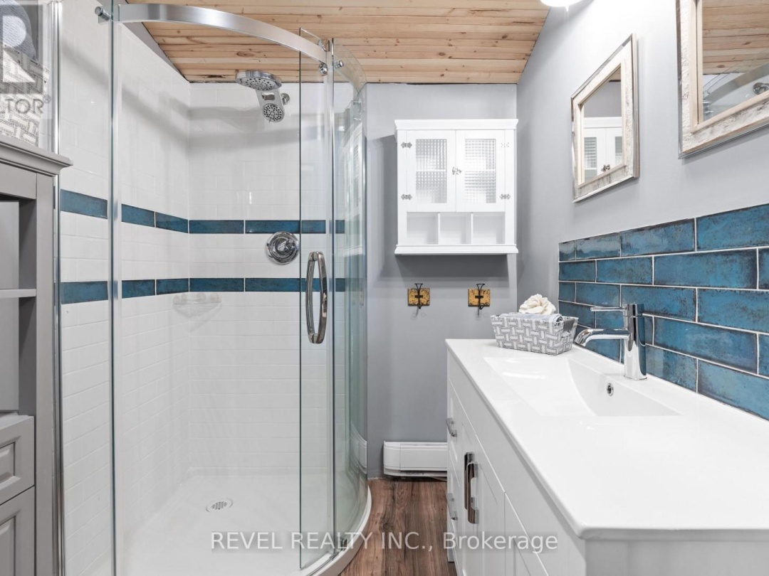 1129 LAKESHORE ROAD, Gooderham Lake