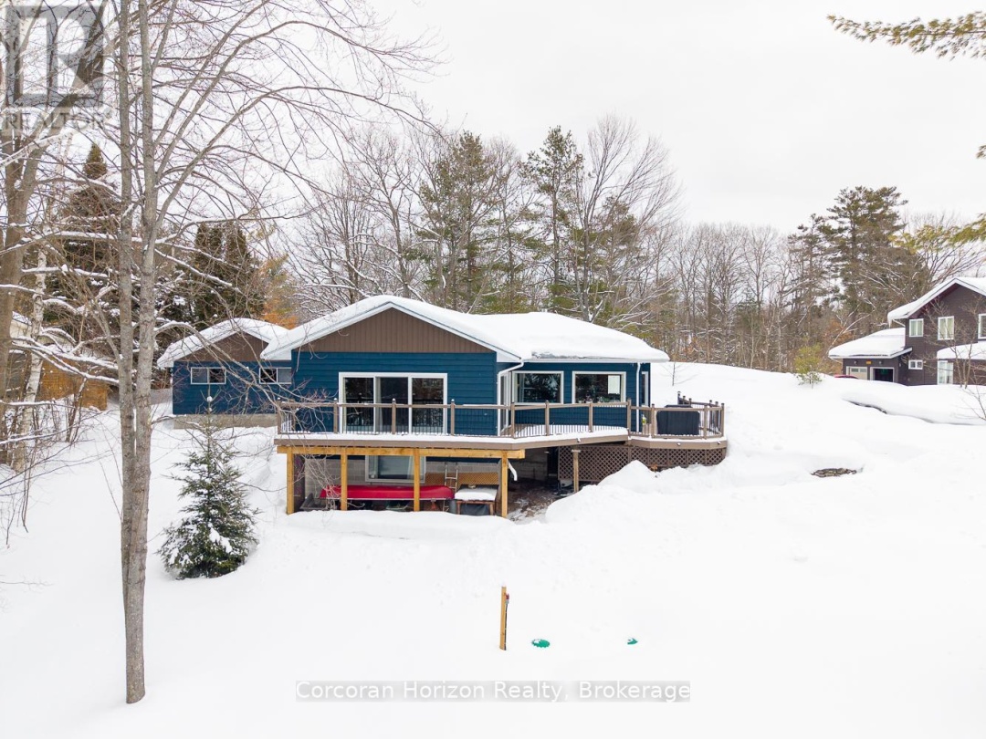 3000 WHELAN WAY, Black River