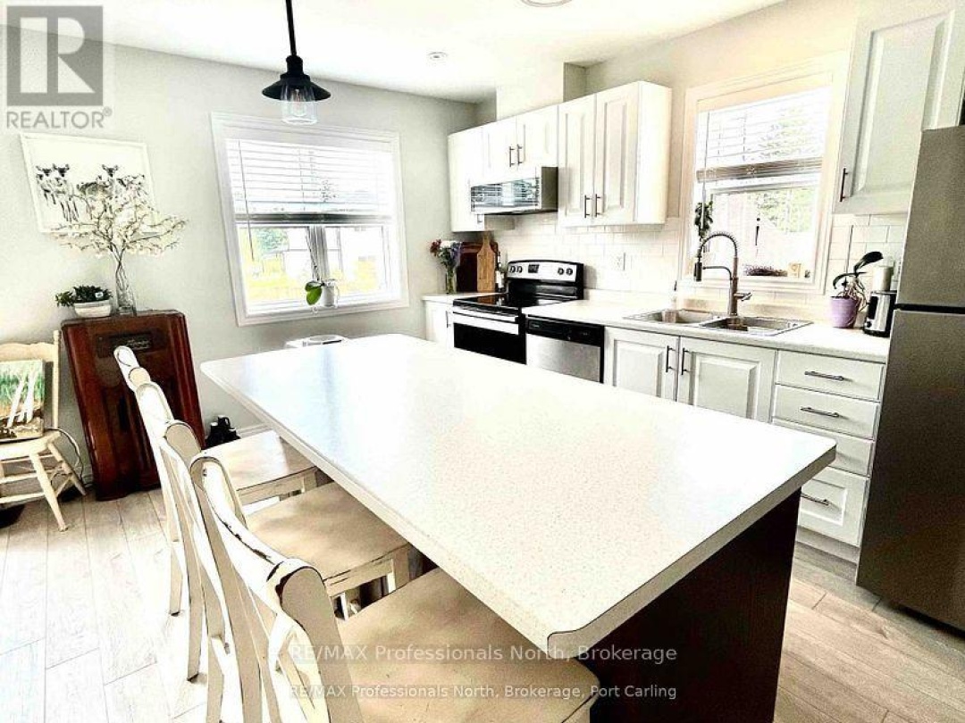 40 NICOLE PARK PLACE, Bracebridge (Macaulay)