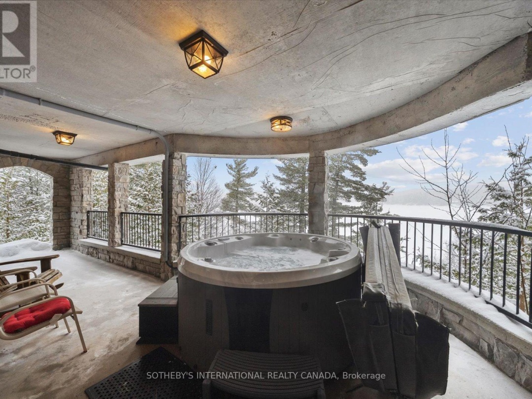 1307 WATTS ROAD, Little Kennisis Lake
