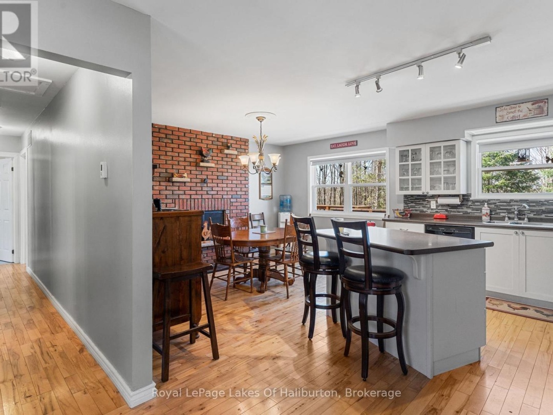 1096 CHELSEA LANE, Algonquin Highlands (Stanhope)