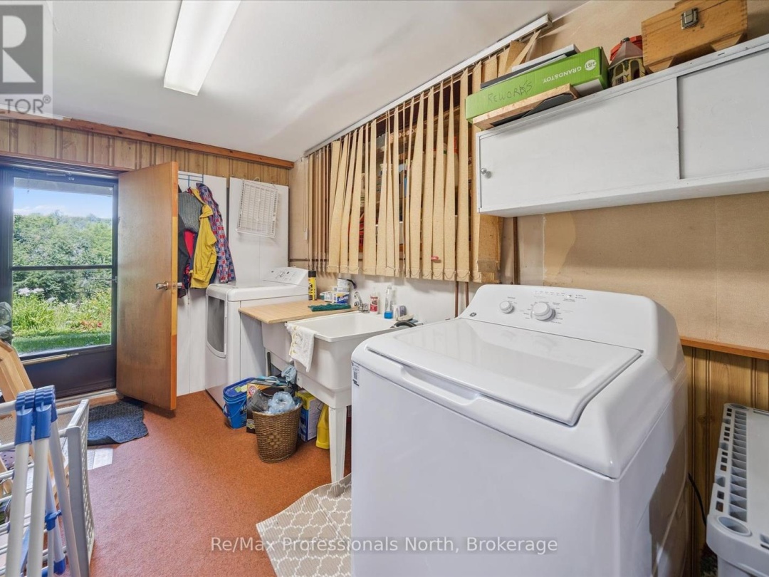 1042 RIVER HAVEN ROAD, 