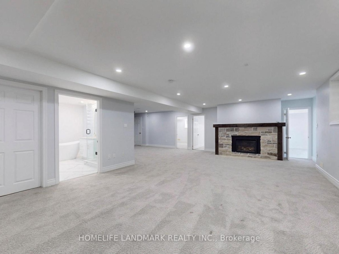1662 LAKESHORE DRIVE, 
