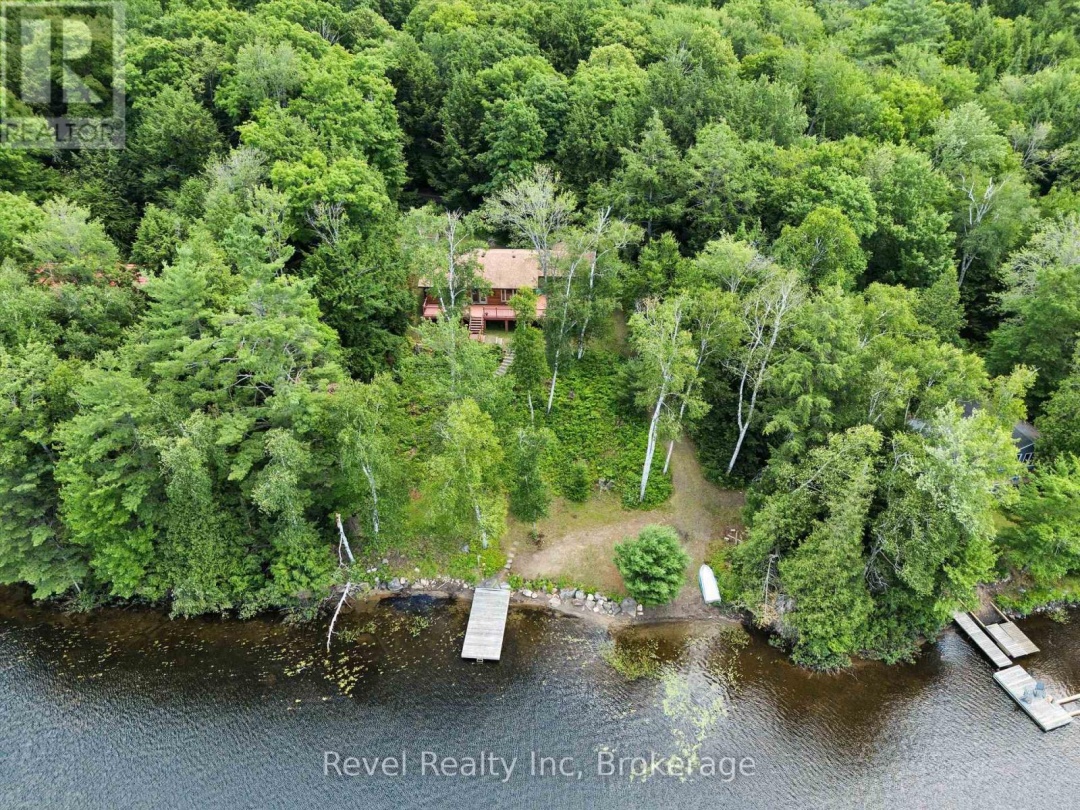 1022 BIRD LAKE CRESCENT, Bird Lake