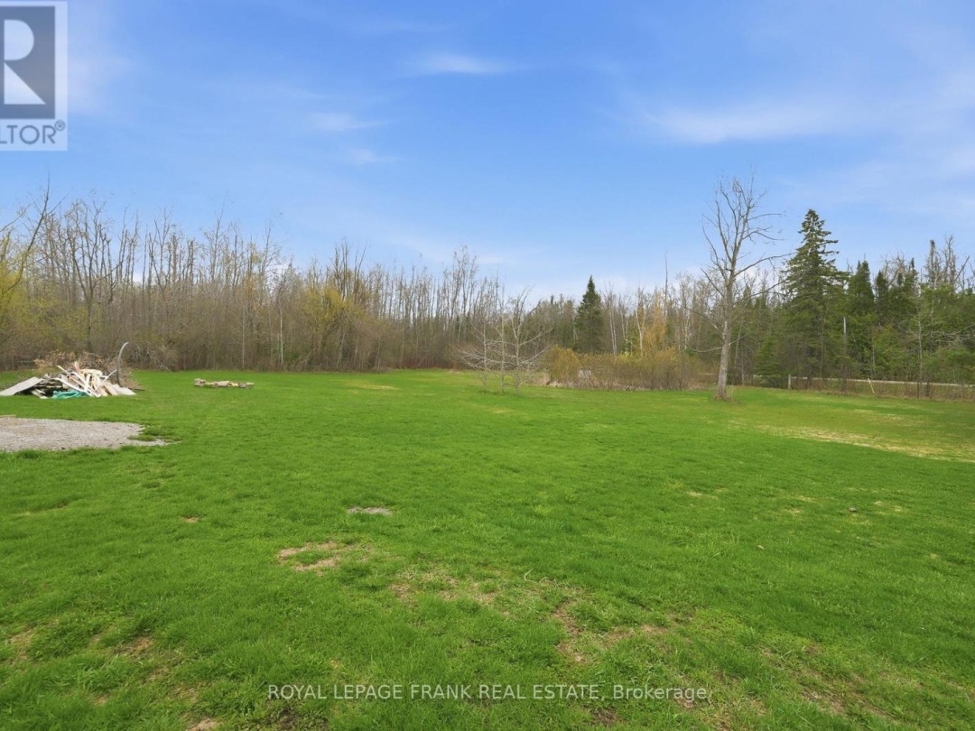 879 LINDEN VALLEY ROAD, Kawartha Lakes (Mariposa)