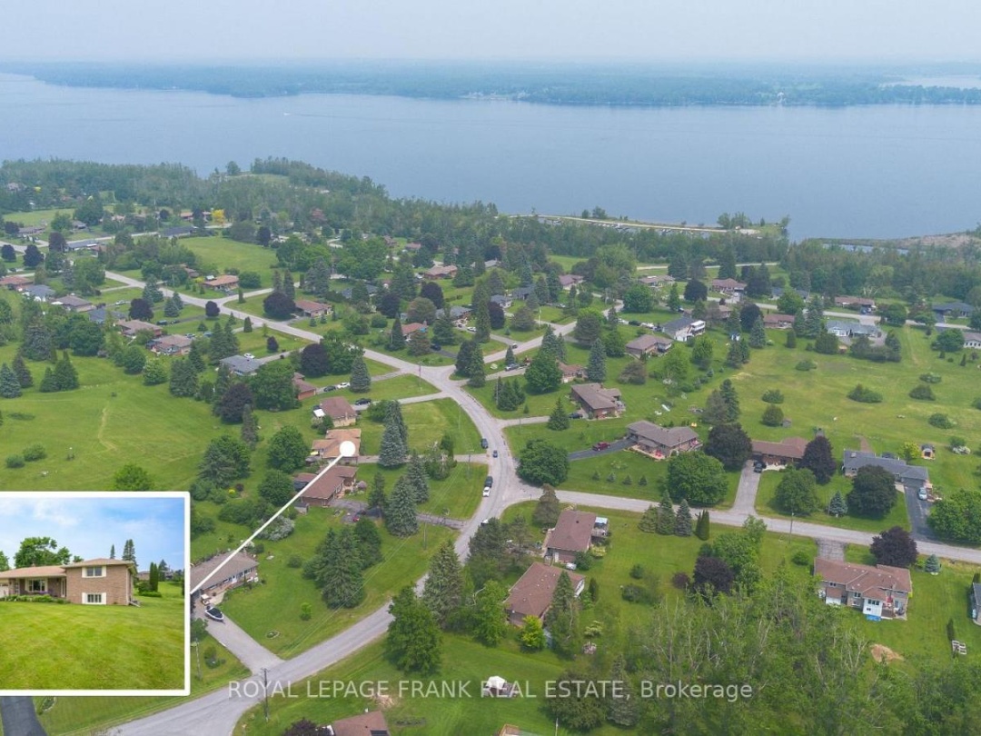 383 OLD SURREY LANE, Pigeon Lake