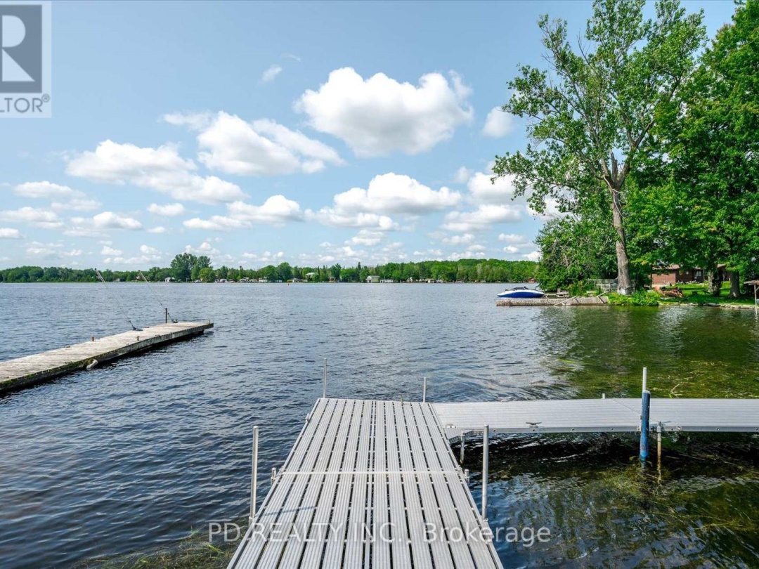 48 STURGEON GLEN ROAD, Sturgeon Lake