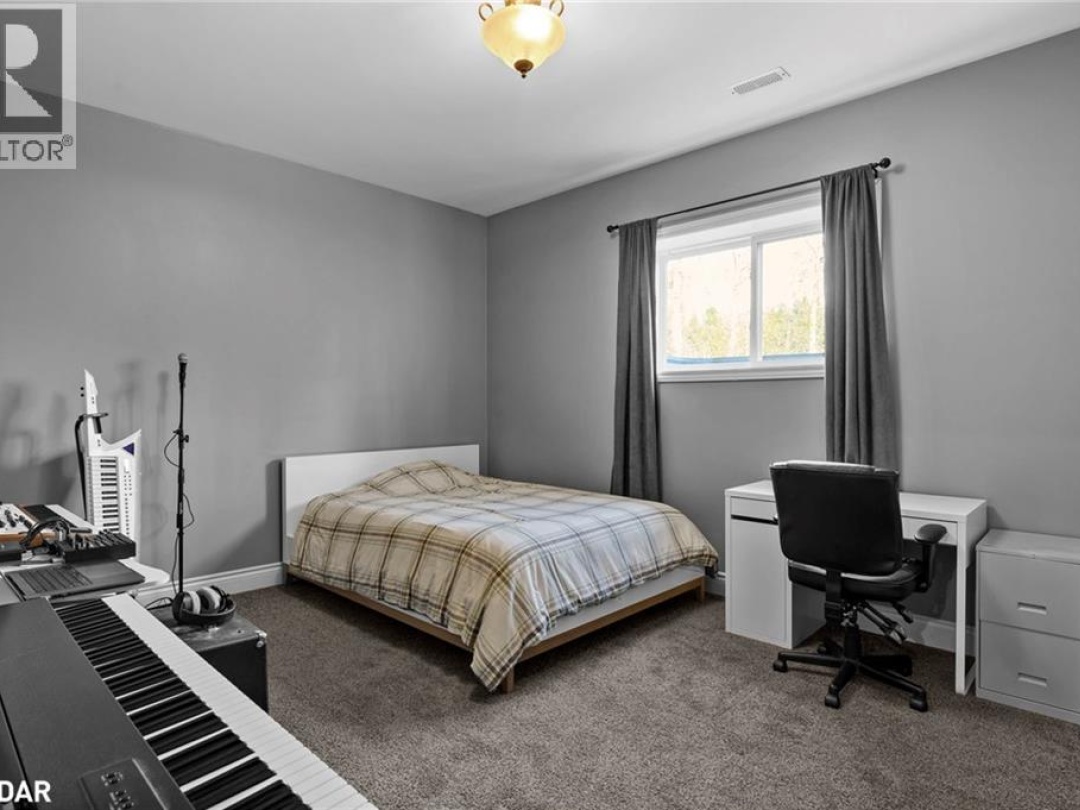 3387 WAINMAN Line, 