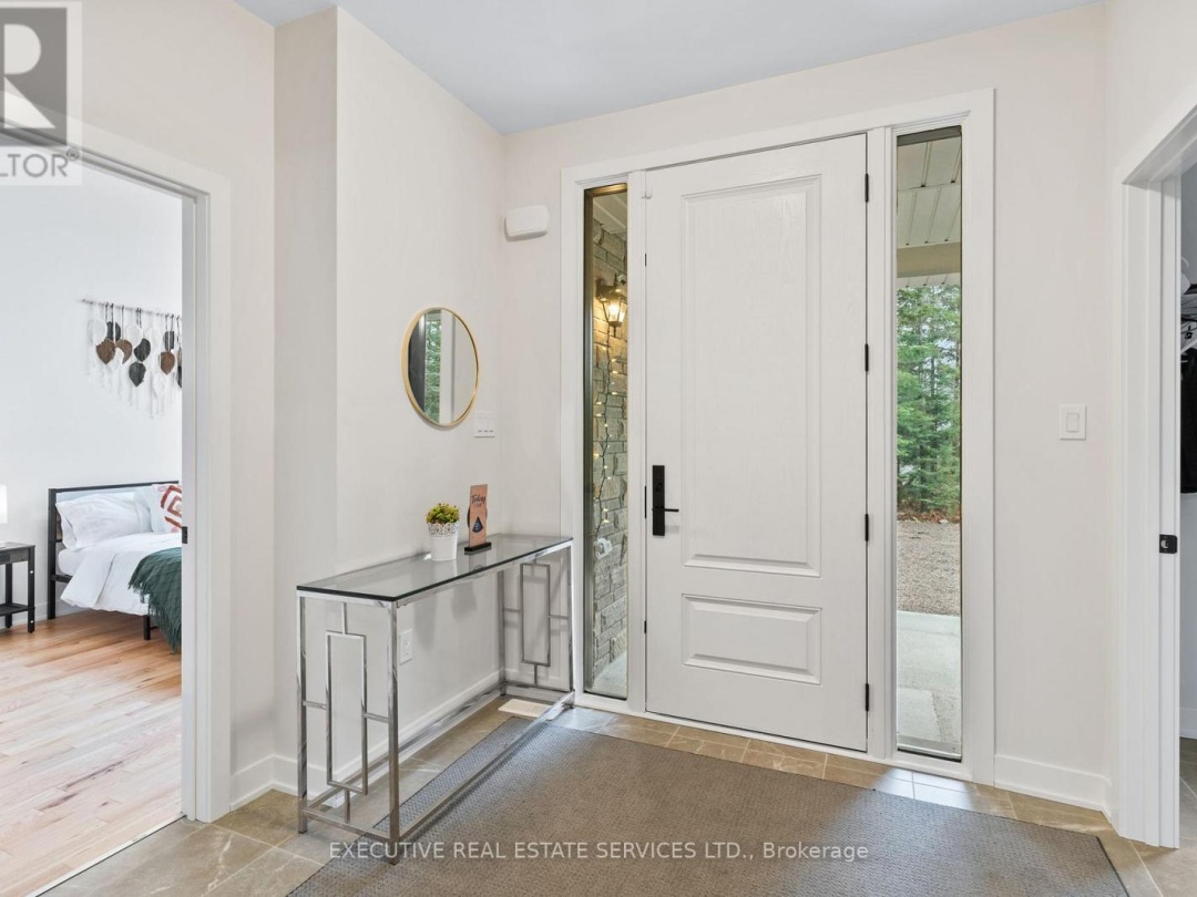 1049 GREENSVIEW DRIVE, Lake of Bays (Franklin)