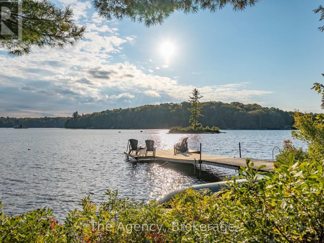 1032 LAKESHORE DRIVE S, 