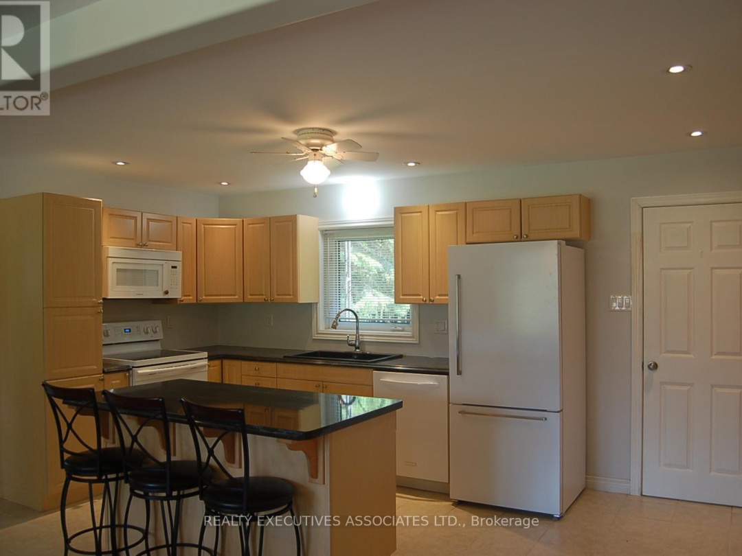 211 ALPINE LAKE ROAD, Pigeon Lake