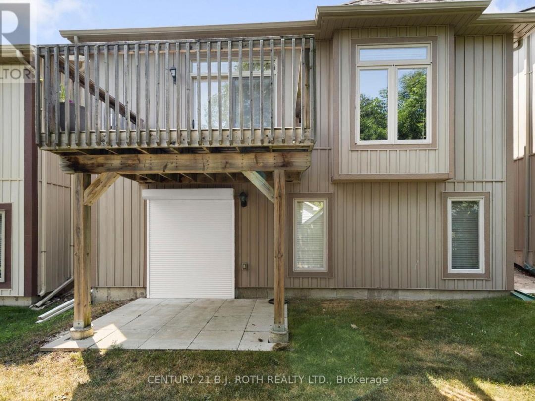 8 CANTERBURY CIRCLE, 