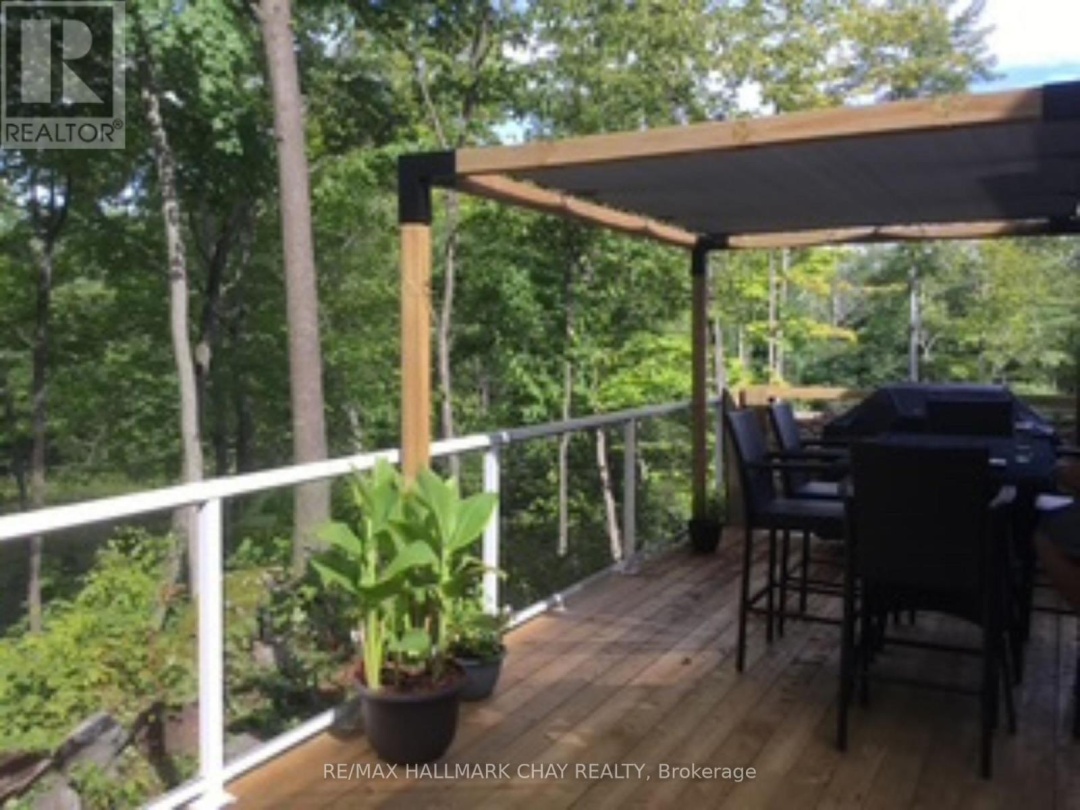 3285 ROCKCLIFFE COURT, Gloucester Pool