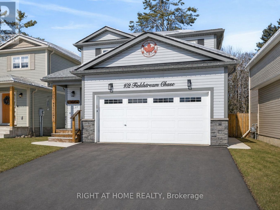 102 FIELDSTREAM CHASE, Bracebridge (Macaulay)