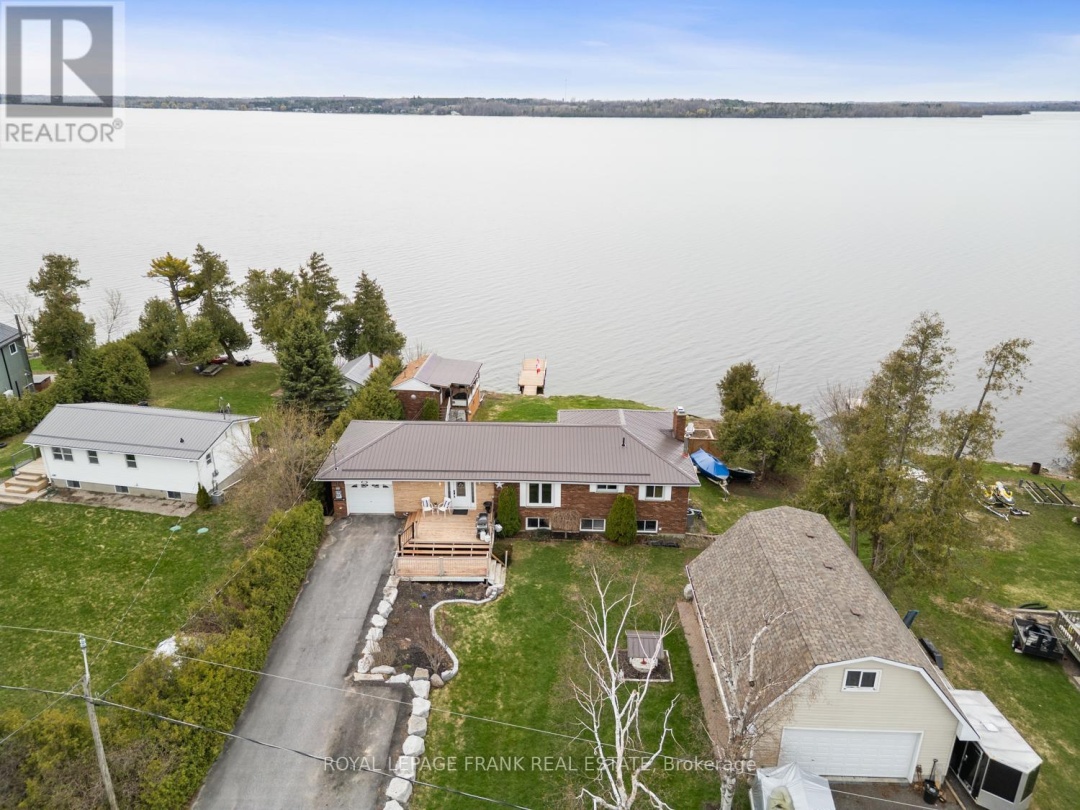 106 STARR BOULEVARD, Lake Scugog