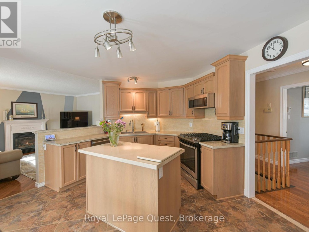 4662 ZACHARY CRESCENT, Ramara (Atherley)