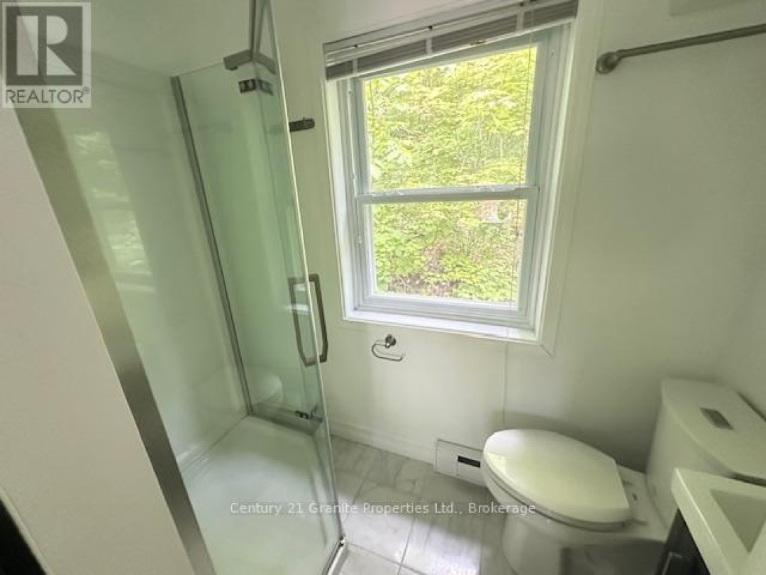 131 DOWNES ROAD, Horseshoe Lake