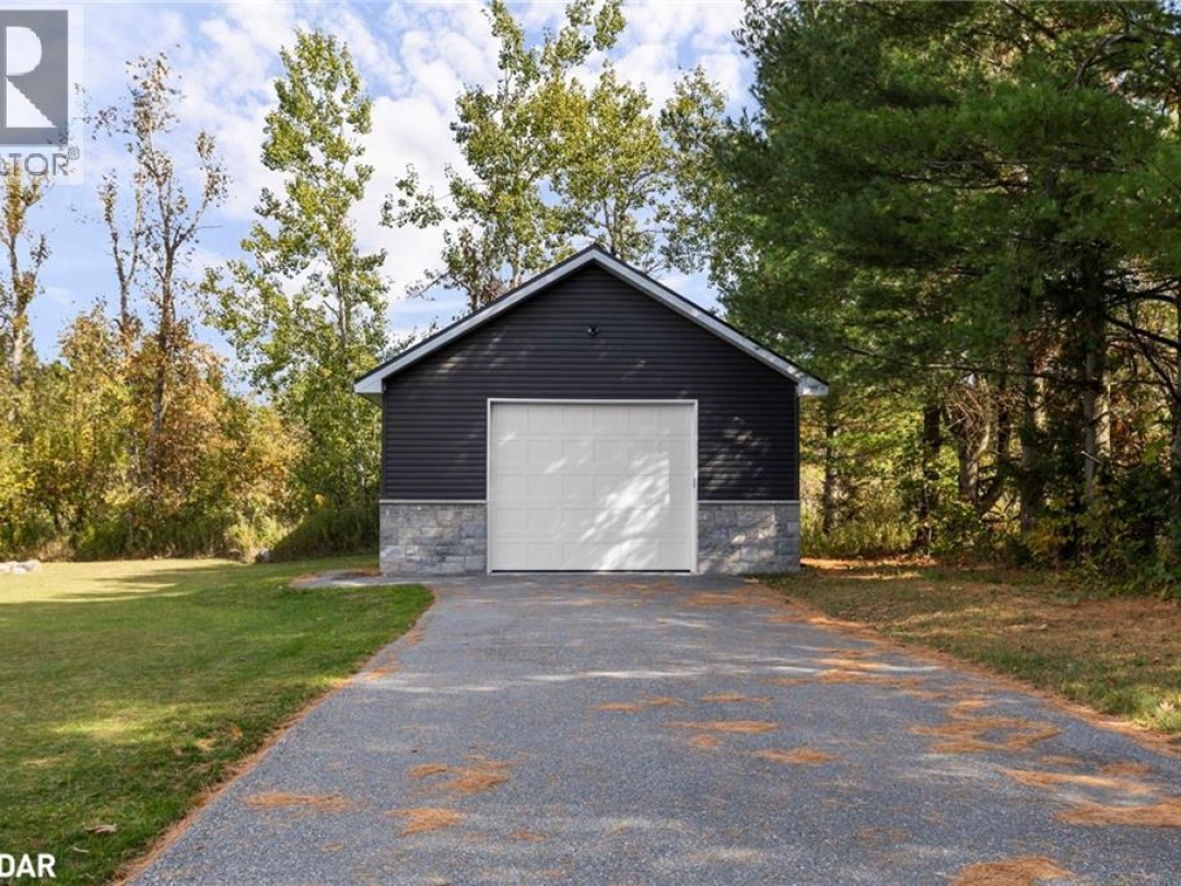 3387 WAINMAN Line, 