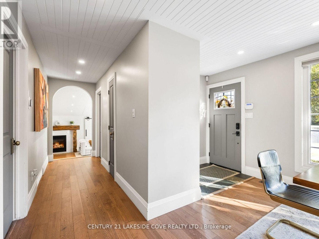 27 POPLAR CRESCENT W, Lake Simcoe